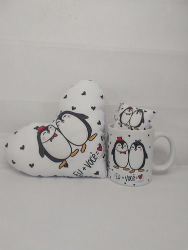 Imagem 5 de 5 de Kit Dia Dos Namorados, Almofada Coração, Chaveiro E Caneca