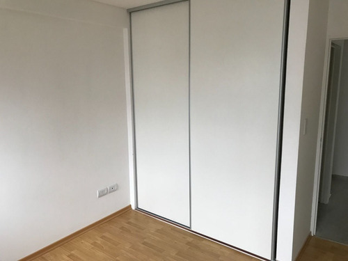 Imagen 11 de 14 de Hermoso Departamento En Venta De 3 Ambientes Con Cochera - Banfield