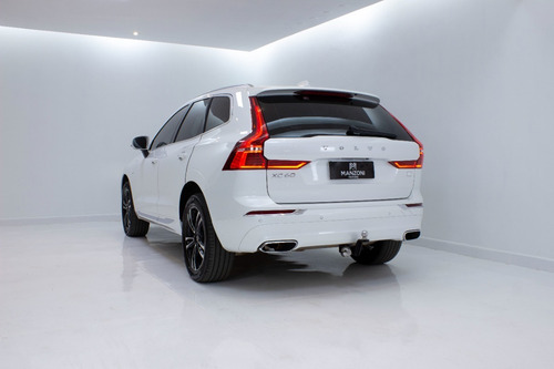 Imagem 4 de 18 de Volvo