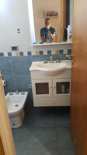 Imagen 8 de 12 de Departamento 3 Ambientes En Sáenz Peña C/terraza Y Parrilla Permuta Menor Valor