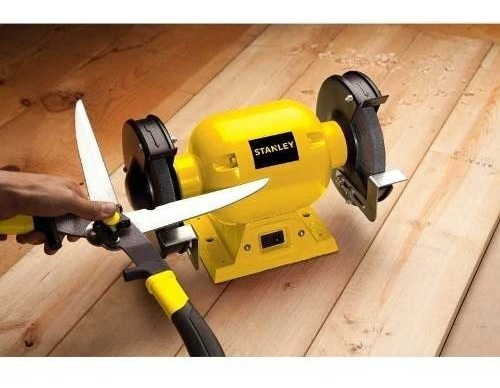 Imagen 3 de 6 de Esmeriladora de banco Stanley STGB3715 de 60 Hz color amarillo 373 W 120 V + accesorios