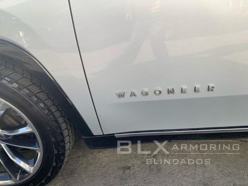Jeep Grand Wagoneer L 6.4 V8 4X4 At
