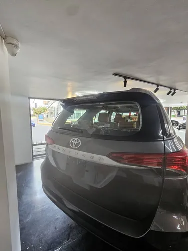 Toyota Fortuner 2.7 4x4