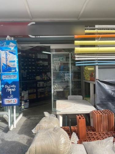 Imagen 4 de 7 de En Venta Fondo De Comercio Ferretería Y Materiales De Construcción O Alquiler Del Local Vacio, En Los Chaguaramos. Inf. Ma. Fda. Varela 0424-1045413