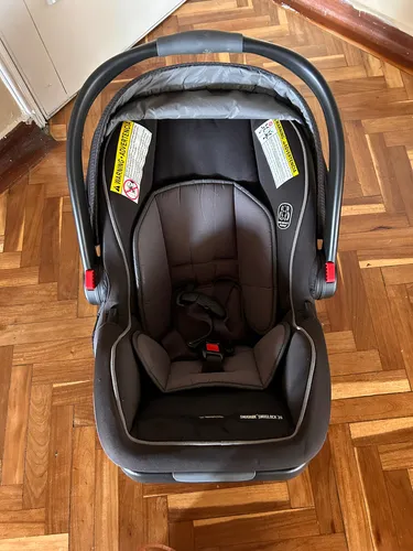 Silla De Bebé Graco Click Connect + Base Para Carro/avión (Usado)