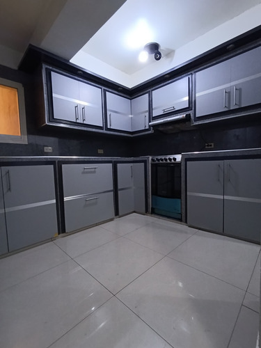 En Alquiler Apartamentourbanización Los Chaguaramos Frailes