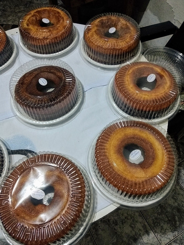 Imagem 2 de 5 de Doces E Salgados