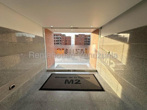 Estupendo Apartamento En Colinas De La Tahona 25-18150