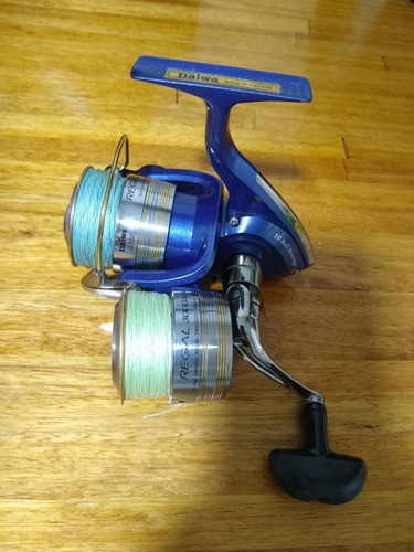 Reel Daiwa Regal Xia 3000 Frontal Azul Marino Derecho/izquierdo (Usado)