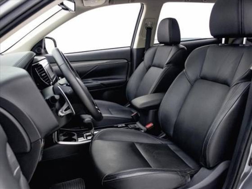 Imagem 10 de 11 de Mitsubishi Outlander 2.2 Mivec Di-d Diesel Hpe-s Awd