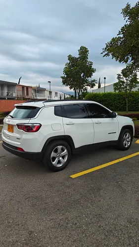 Jeep Compass 2.4 4X2 Longitude At