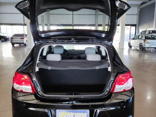 Chevrolet Onix Onix 1.0 MPFI LT 8V FLEX 4P MANUAL