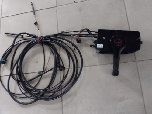 Imagen 9 de 16 de Motor Fuera De Borda Usado Mercury 60 Hp Cuatro Tiempos