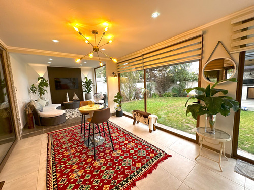 Preciosa Casa En Venta En Condominio