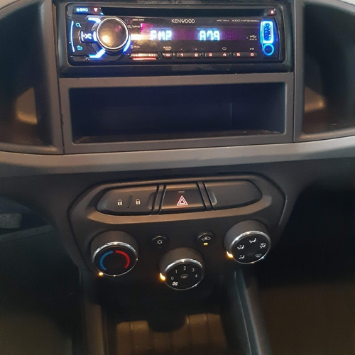 Chevrolet Onix 2014 Completo Mais Ar Condicionado