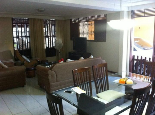 Casa Para Venda Em Natal, Lagoa Nova - Rua Tororós, 4 Dormitórios, 2 Suítes, 3 Banheiros, 4 Vagas - Cas0150_2-233621