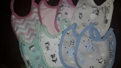 Baberos con sales plastico atras