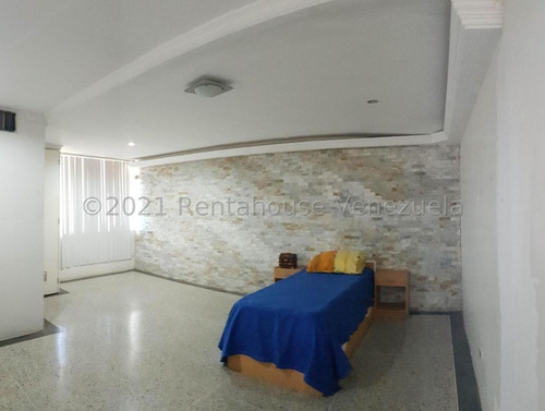 Imagen 10 de 18 de Hermosa Casa Ubicada En Urbanismo Privado Al Este De La Ciudad Y Con Vigilancia Permanente. 0412780070 Cod Mls 22-9662