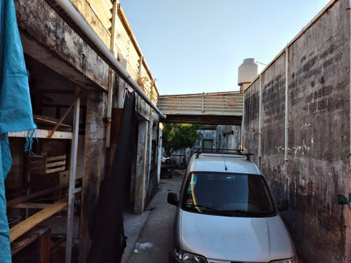 Imagen 2 de 5 de Terreno Ideal Para Galpón, En Zona Mixta Industrial (se Escuchan Ofertas)