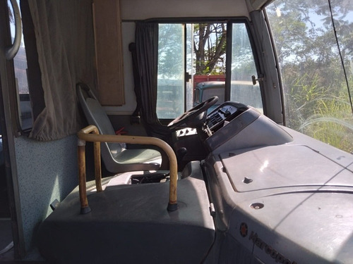 Imagem 4 de 6 de Mb 1722 Com Ar E Wc Ideale Mb Diant Rod