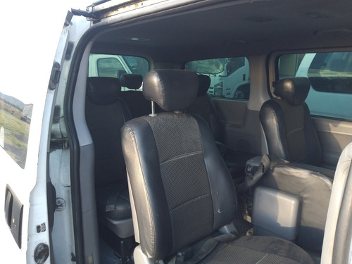 Imagen 8 de 14 de Hyundai H100 Wagon Para 12 Pasajeros 2012 Remato