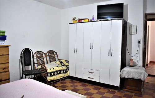Venta Casa 2 Dormitorios Bº Hipólito Yrigoyen