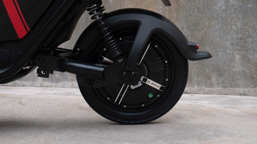 Imagen 9 de 15 de Moto Electrica Nuuv U Pro Motor Bosh Celdas Panasonic