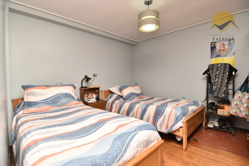 Se Vende Casa, 6 Dormitorios 2 Baños, Comuna San Ramón.