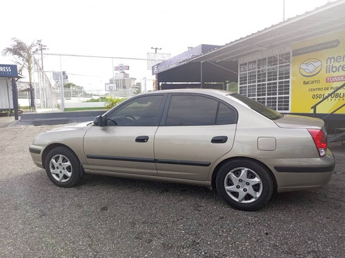 Imagen 5 de 11 de Hyundai Elantra