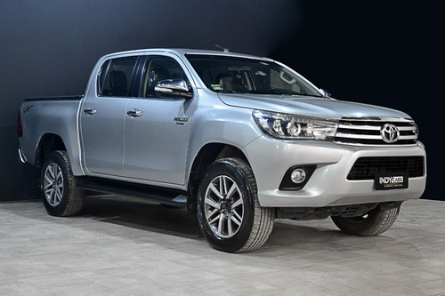 Imagen 2 de 15 de Toyota Hilux 4×4 D/c Srx 2.8 Tdi 6 At 2016