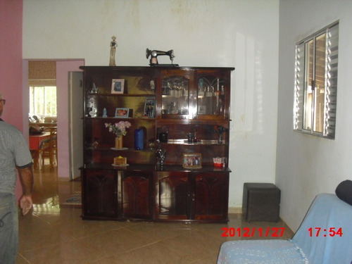Excelente Chácara Com 2400m2