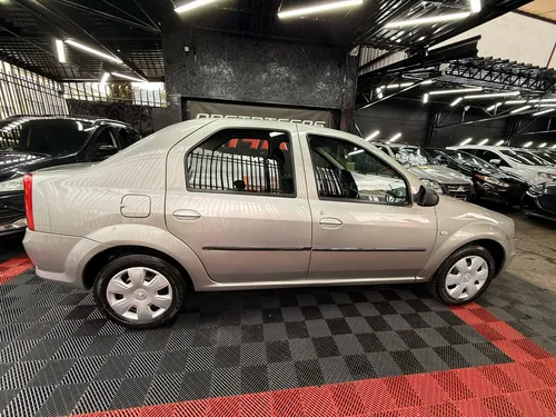 Renault Logan 1.6 Expression
