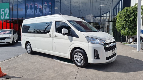Imagen 2 de 11 de Toyota Hiace Gl 12 Pas 2020