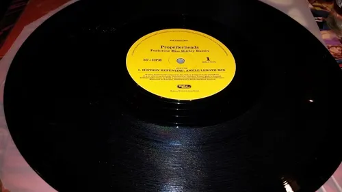 Propellerheads Feat Miss Shirley Bassey History Repeating 97 (Usado)