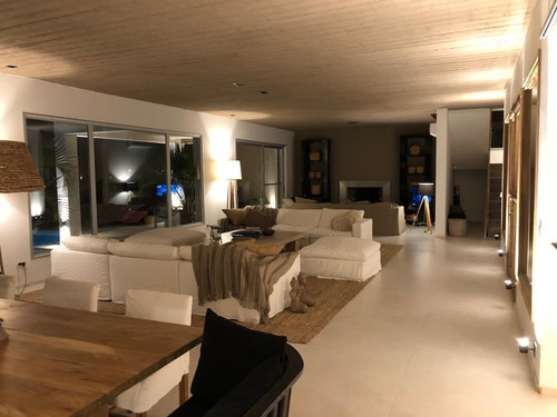 Imagen 29 de 30 de Casa En Venta En Albanueva, Rincón De Milberg, Tigre