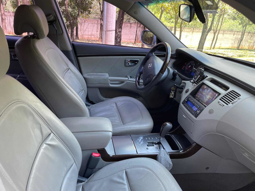 Imagem 12 de 13 de Hyundai Azera 2011 3.3 Gls Aut. 4p