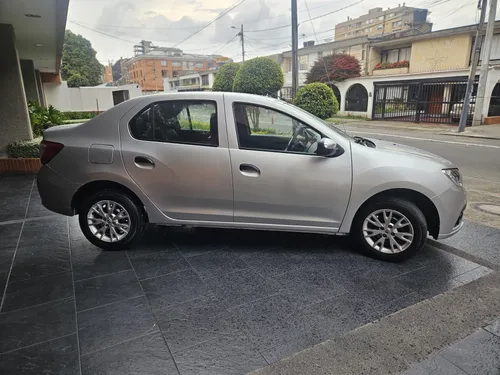 Renault Logan 1.6 Authentique / Life