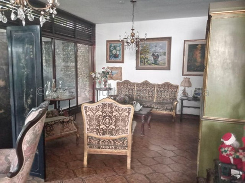Se Vende Casa En Colinas De Bello Monte Mls #24-10622