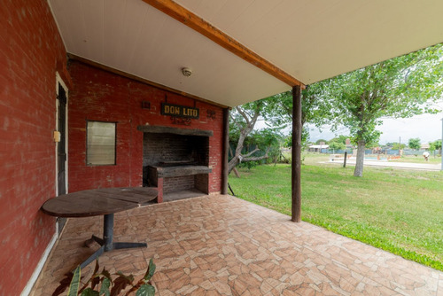 Casa/quinta En Venta De 2 Dormitorios, Arroyo Leyes