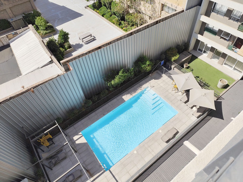 Edificio Av. Almte. Blanco Encalada Vista Poniente Piso 7