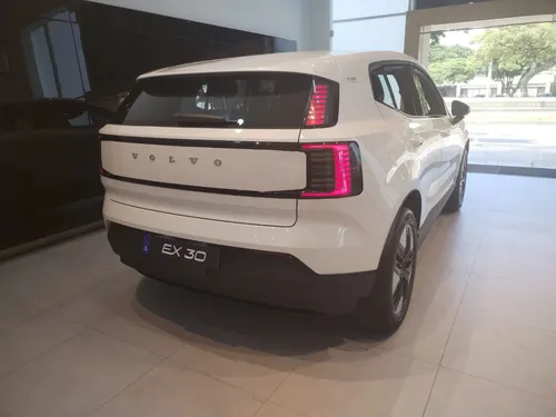 Volvo EX30 CORE