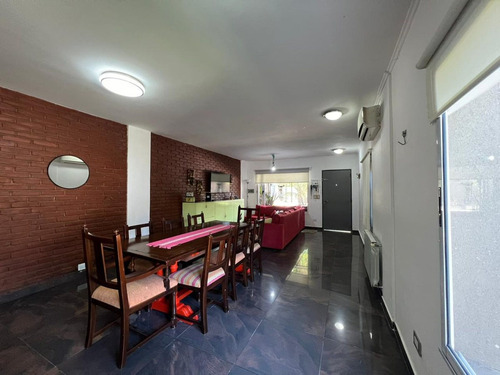 Venta Casa 4 Amb. C/ Garage - Ituzaingo