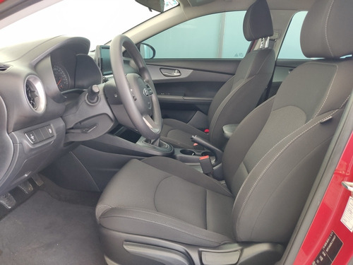 Imagen 8 de 15 de Kia Forte 2.0 Lx Mt 2020