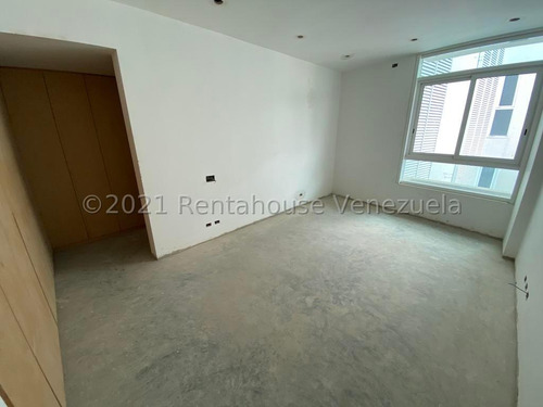 Pent-house En Venta Urb. Campo Alegre, Caracas. 24-26693 Yf
