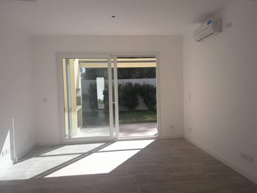 Imagen 19 de 22 de Casa En Venta En Saravi Village, Pilar, G.b.a. Zona Norte