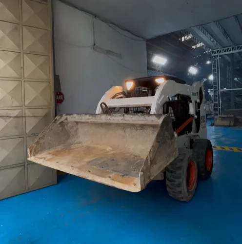 Minicargador Bobcat S185