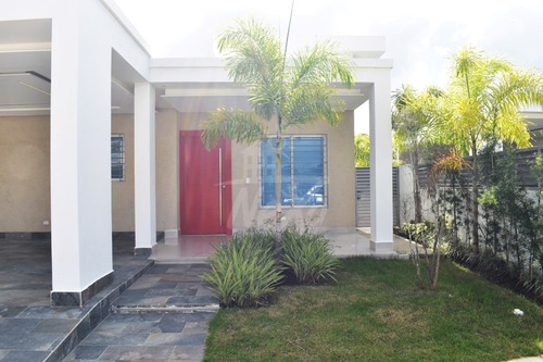 Imagen 27 de 28 de Encantadora Casa De Un Nivel Con Piscina, Santiago (jpc-224)