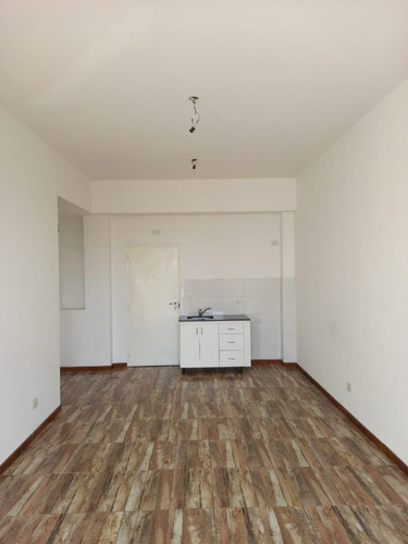 Imagen 3 de 6 de Mono Ambiente A La Venta Apto Comercial En San Miguel