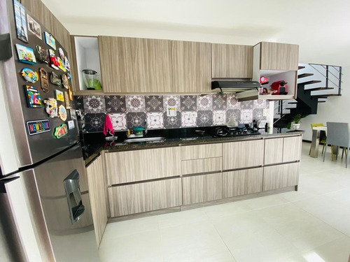 Imagen 1 de 19 de Se Vende Hermosa Casa