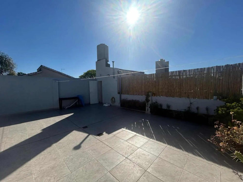 Ph 3 Amb. Al Frente Reciclado A Nuevo Terraza Y Cochera Moderno Ph Al Frente En Planta Baja, Con Entrada Independiente Y Refaccionado Con Muy Buen Gusto. Espacios Funcionales, Cálidos Y Con Estilo C